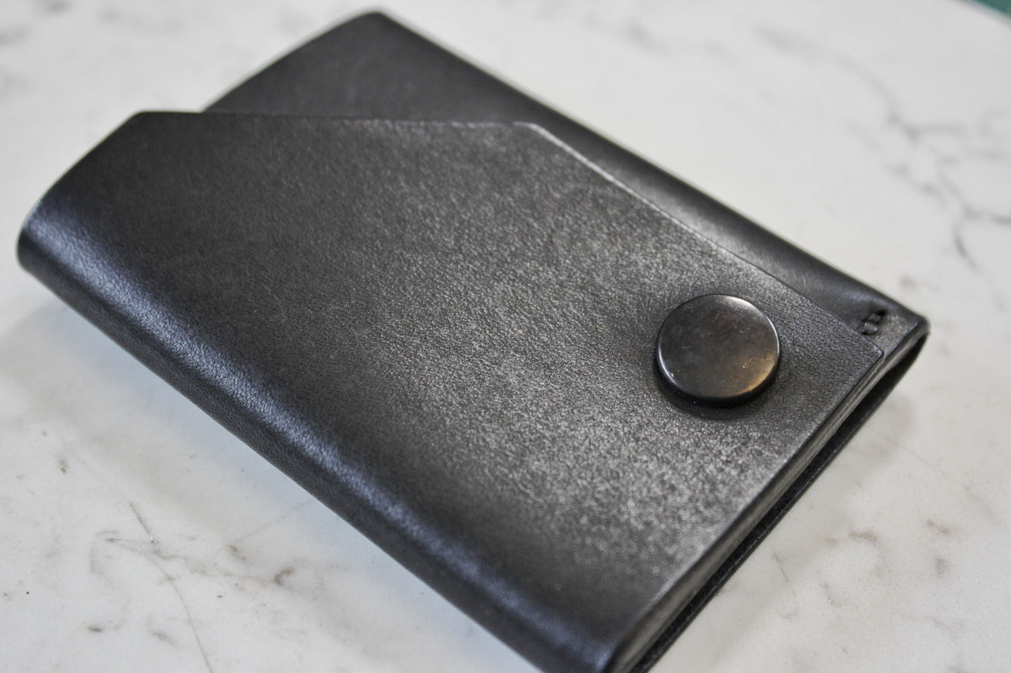 The Shroud - Minimalist Leather EDC Wallet - Black