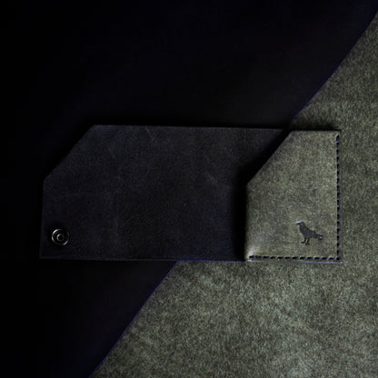 The Black Shroud Wallet - Green Inside