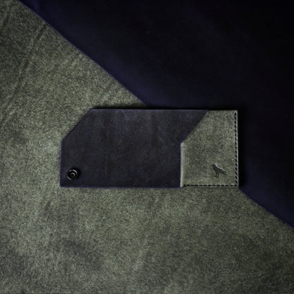 The Black Shroud Wallet - Green Inside