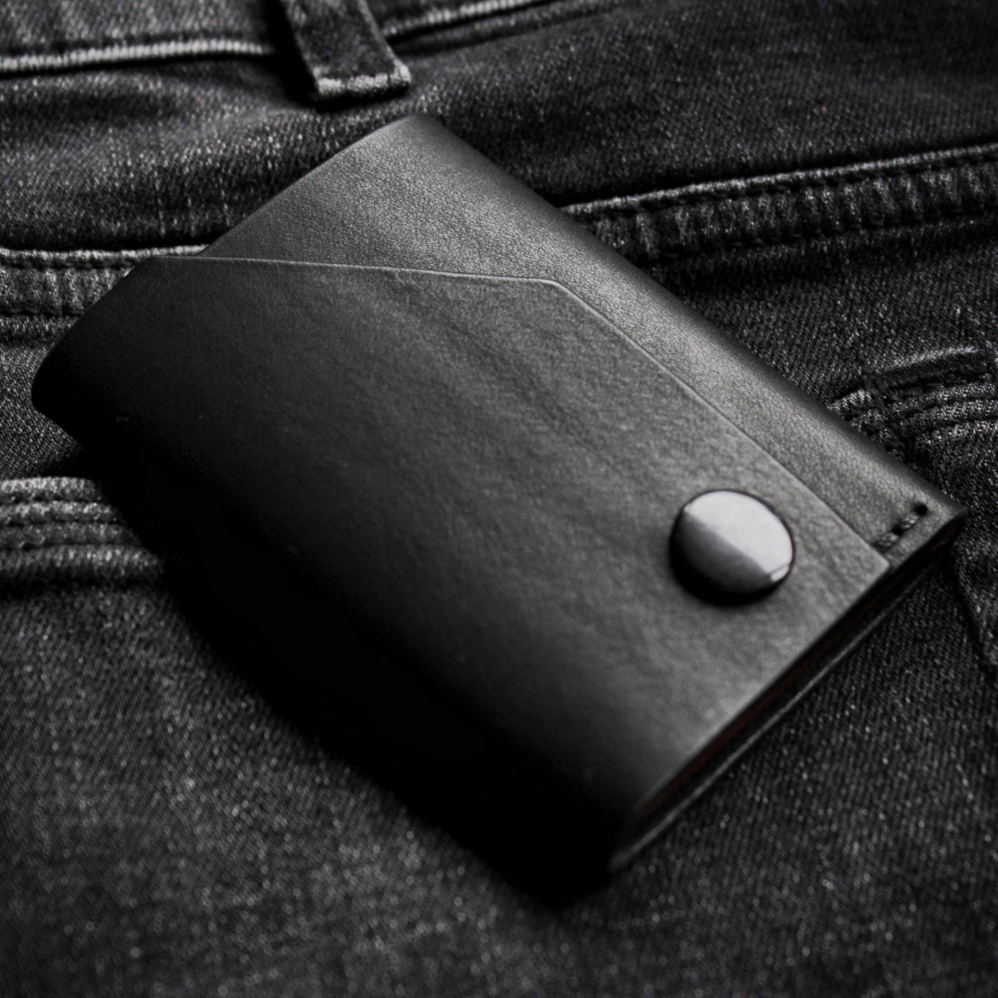 The Black Shroud Wallet - Red Inside