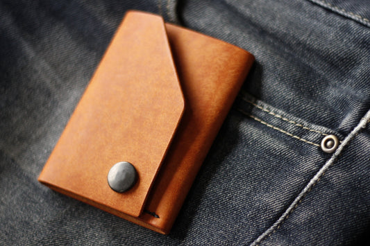 The Shroud - Minimalist Leather EDC Wallet - Olmo Orange