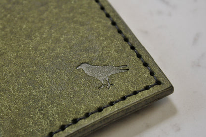The Shroud - Minimalist Leather Wallet - Oliva Green